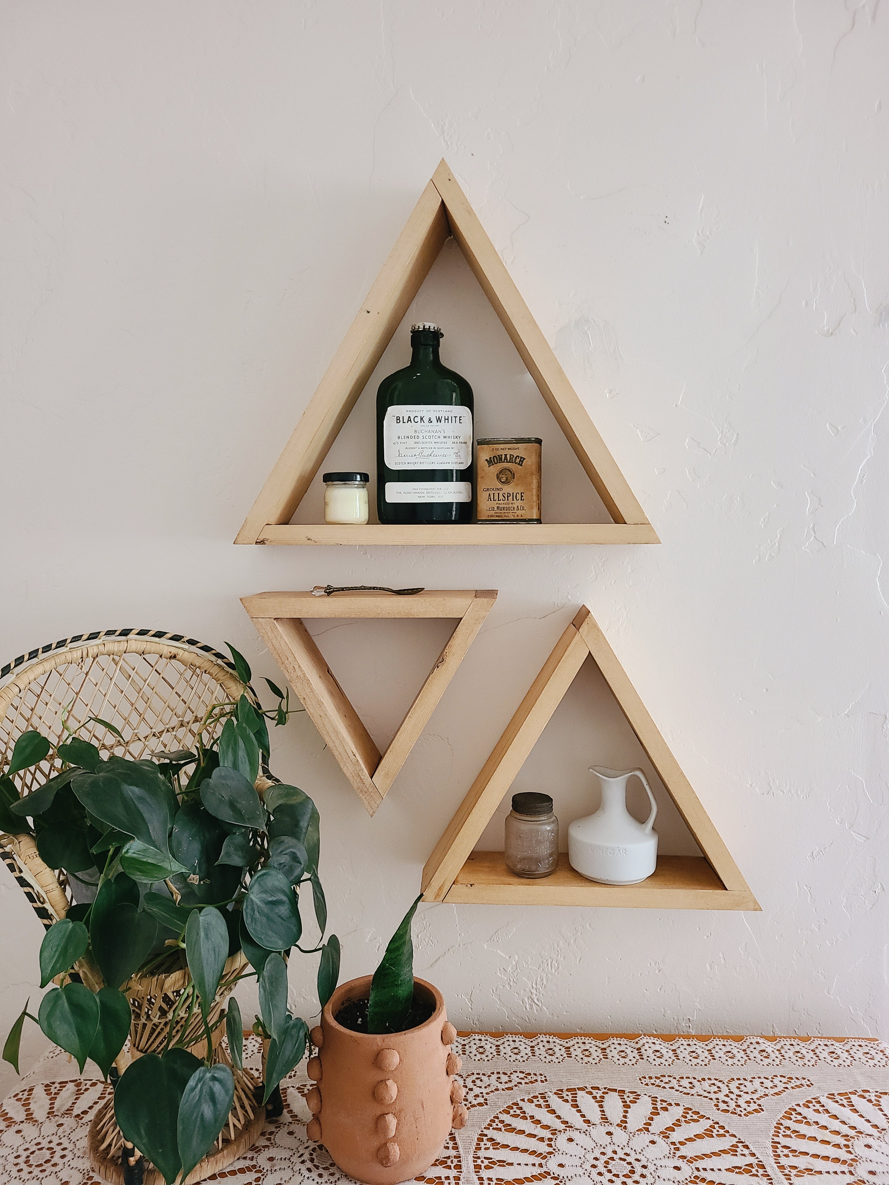 Triangle Shelf Set