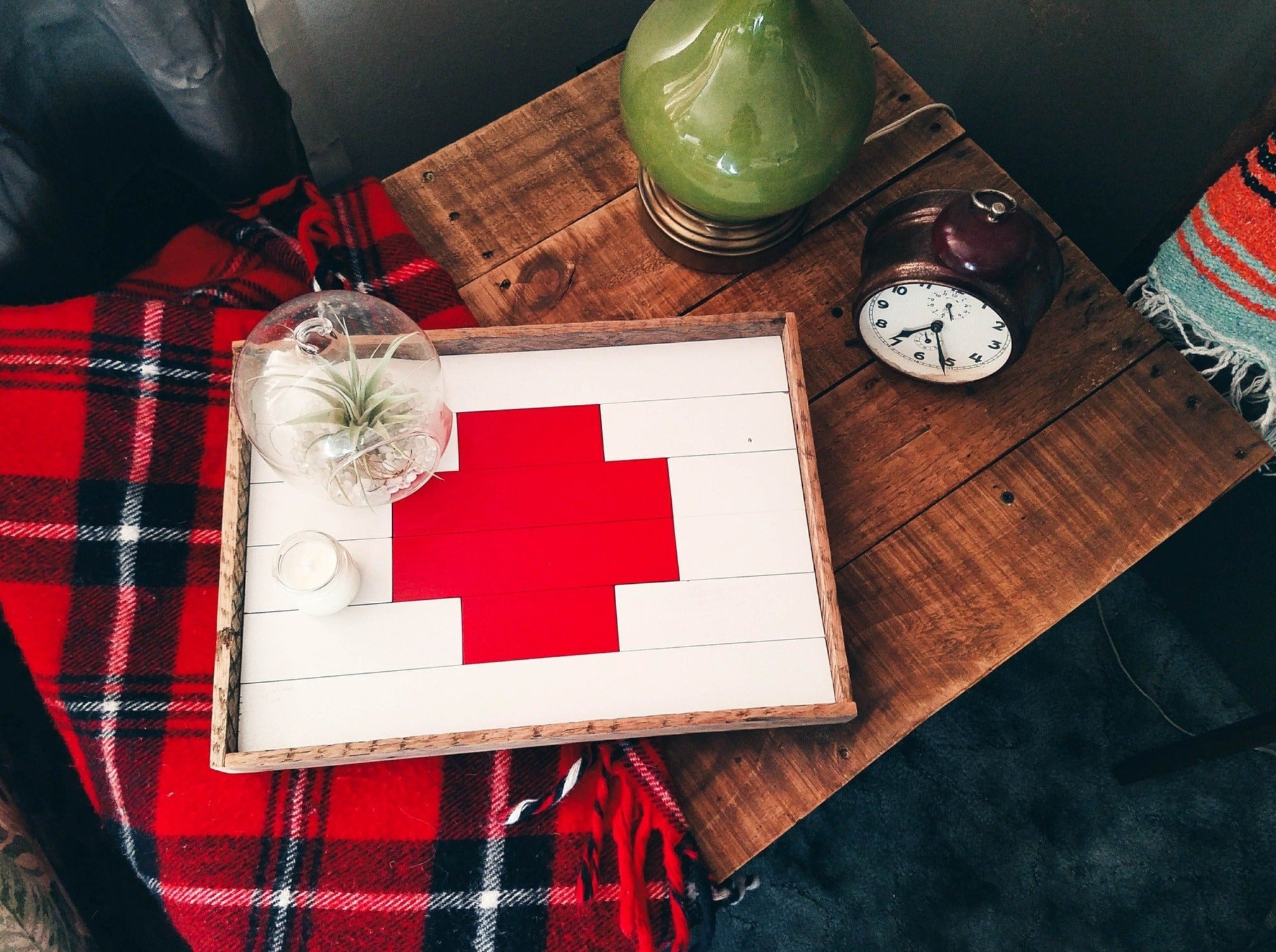 White and Red Swiss Cross Tray