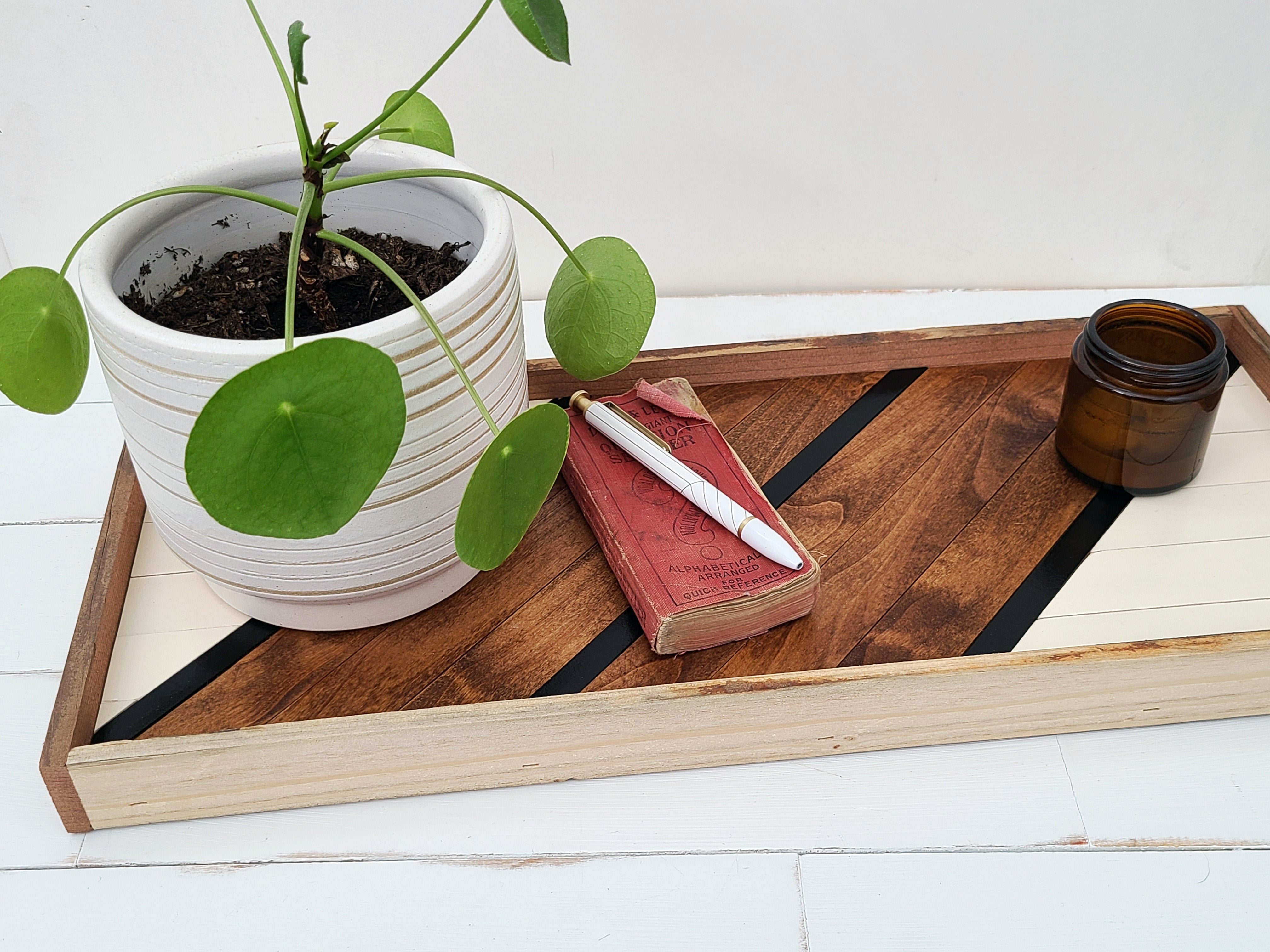 Modern Geometric Tray in Style 01